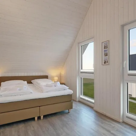 Beautiful In Ostseeresort With 2 Bedrooms, Sauna&wifi Ferienhaus *