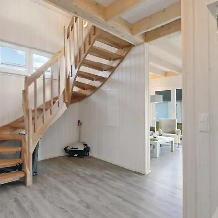 Ferienhaus Beautiful In Ostseeresort With 2 Bedrooms, Sauna&wifi Olpenitz