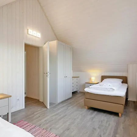 Ferienhaus Beautiful In Ostseeresort With 2 Bedrooms, Sauna&wifi *